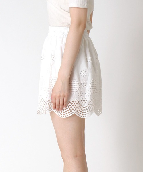 Three Four Time（ｽﾘｰﾌｫｰﾀｲﾑ）の「コットン刺繍ショートパンツ（その他パンツ・レディース・ブラック/アイボリー・FREE）」の21枚目の写真