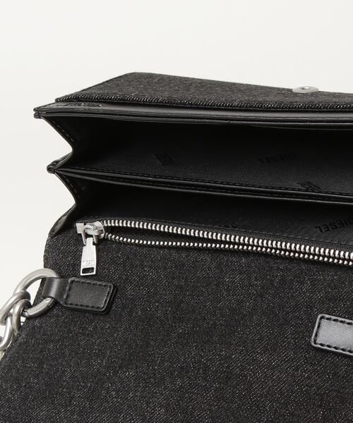 ウィメンズ ウォレットバッグ CHARM-D WALLET STRAP（財布