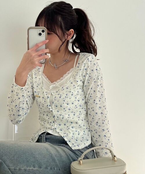 MAJESTIC LEGON（マジェスティックレゴン）の「キャミレイヤードライクカットトップス（Tシャツ/カットソー・レディース・ピンク/ホワイト系その他2/グレー/アイボリー/ブラック系その他/クリーム/ライトピンク・MEDIUM）」の13枚目の写真