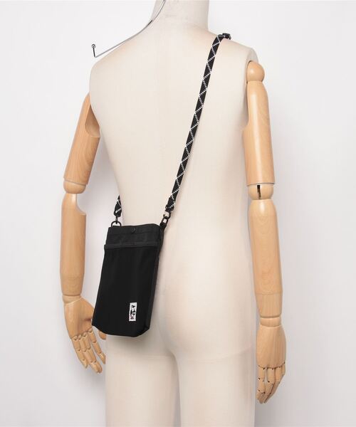 CHUMS（チャムス）の「チャムス CHUMS Recycle Mesh Pocket Shoulder Bag（ショルダーバッグ・メンズ・その他・ONE SIZE）」の5枚目の写真