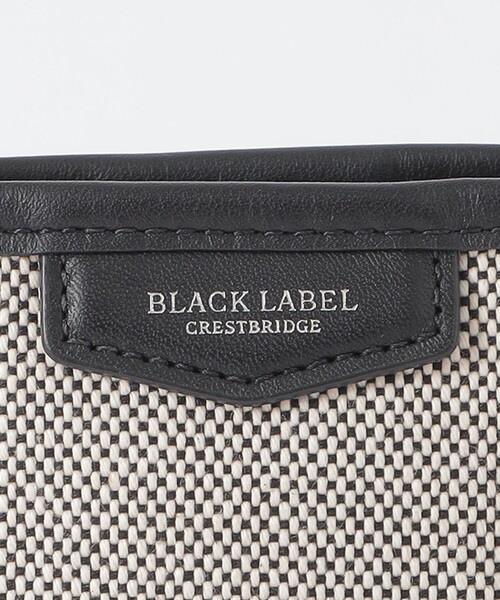 BLACK LABEL CRESTBRIDGE（ブラックレーベル・クレストブリッジ）の「シャンブレーキャンバススクウェアショルダーバッグ（ショルダーバッグ・メンズ・ホワイト系その他・FREE）」の7枚目の写真