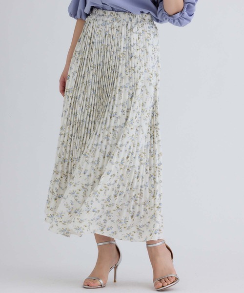 fifth（フィフス）の「【サイズ展開あり】フラワープリントプリーツスカート（スカート・レディース・ブラック/アイボリー・M/XS）」の2枚目の写真