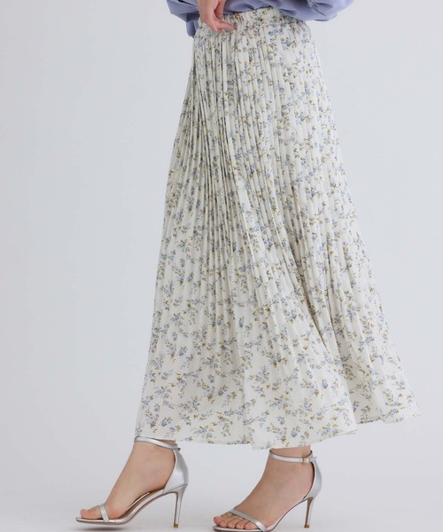 fifth（フィフス）の「【サイズ展開あり】フラワープリントプリーツスカート（スカート・レディース・ブラック/アイボリー・M/XS）」の15枚目の写真