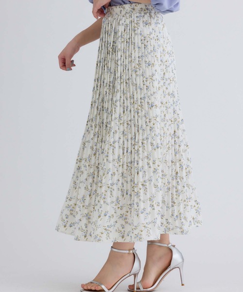 fifth（フィフス）の「【サイズ展開あり】フラワープリントプリーツスカート（スカート・レディース・ブラック/アイボリー・M/XS）」の17枚目の写真