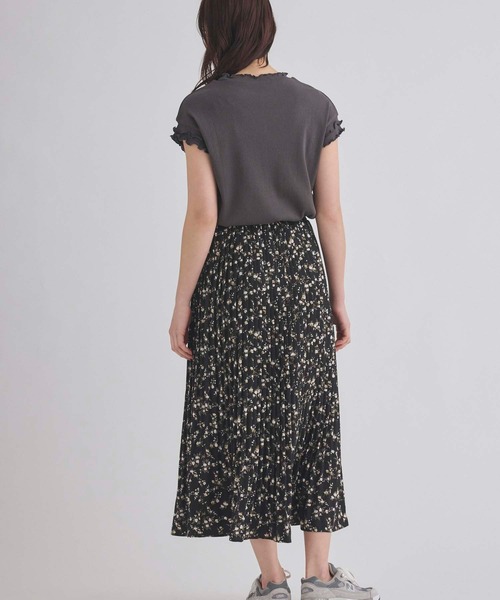 fifth（フィフス）の「【サイズ展開あり】フラワープリントプリーツスカート（スカート・レディース・ブラック/アイボリー・M/XS）」の9枚目の写真