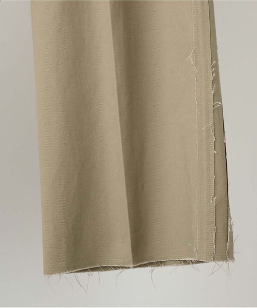 RUUBON（ルーボン）の「【RUUBON】cutoff fringe chino slacks / カットオフフリンジチノスラックス（チノパンツ・メンズ・ベージュ/ブラック・L/M/S）」の12枚目の写真