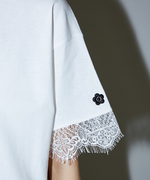 PUBLUX（パブリュクス）の「MARY QUANT × PUBLUX/マリークワント 袖レース付き フロッキーロゴTシャツ　限定展開（Tシャツ/カットソー・レディース・オフホワイト/チャコールグレー・ﾌﾘ-）」の11枚目の写真
