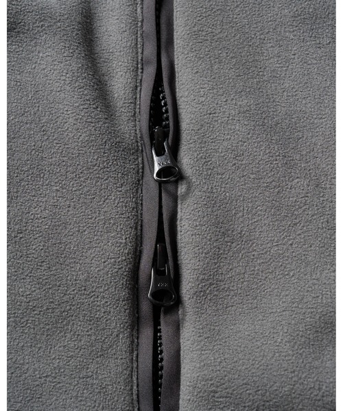 wjk（ダヴルジェイケイ）の「combination fleece jacket（ブルゾン・メンズ・ブラック/グレー・SMALL/MEDIUM/LARGE/X-LARGE）」の11枚目の写真