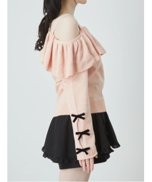 Ank Rouge(アンクルージュ)の「オフショルフリルニットTOPS(ニット/セーター・レディース・アイボリー/ピンク・M)」の5枚目の写真