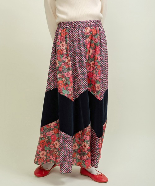 Dot＆Stripes CHILD WOMAN（ドットアンドストライプス　チャイルドウーマン）の「☆リバティ/LIBERTY パッチワーク＆別珍 フレアスカート（スカート・レディース・ピンク/ブルー・FREE）」の3枚目の写真