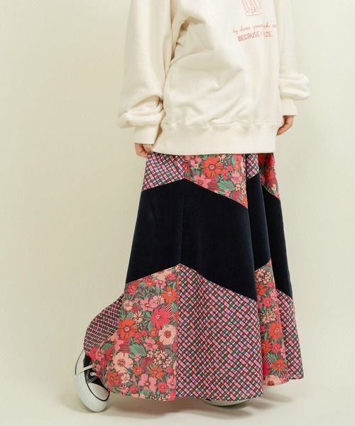 ♥70sVintage✽70sパッチワーク刺繍スカート♥ ♥70sVintage✽70sパッチワーク刺繍スカート♥