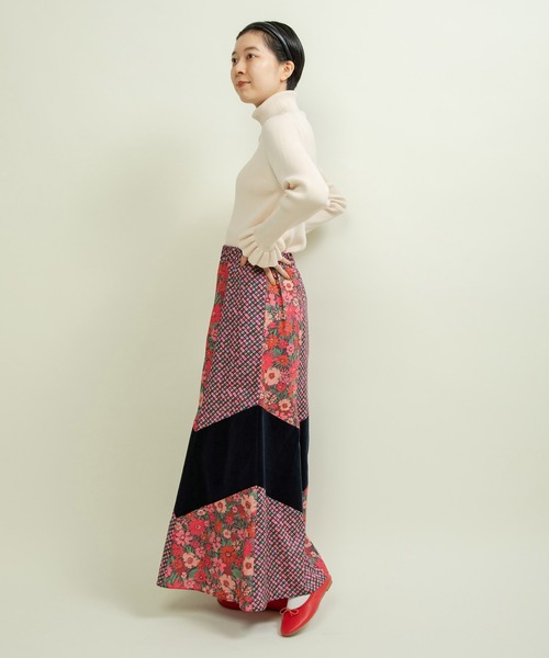 Dot＆Stripes CHILD WOMAN（ドットアンドストライプス　チャイルドウーマン）の「☆リバティ/LIBERTY パッチワーク＆別珍 フレアスカート（スカート・レディース・ピンク/ブルー・FREE）」の7枚目の写真