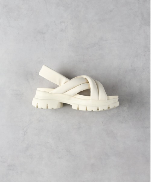 Right-on（ライトオン）の「クロスベルト厚底サンダル（サンダル・レディース・ホワイト/ブラック・M/L）」の7枚目の写真