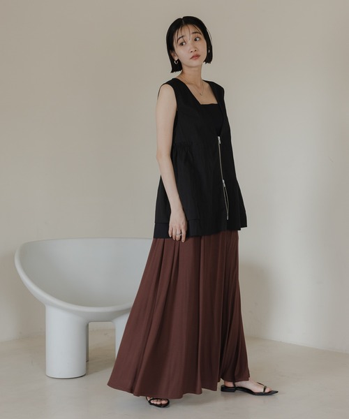 LOWRYS FARM（ローリーズファーム）の「ナイロンギャザーベスト　495542（ベスト・レディース・ベージュ/ブラック/カーキ・FREE）」の9枚目の写真