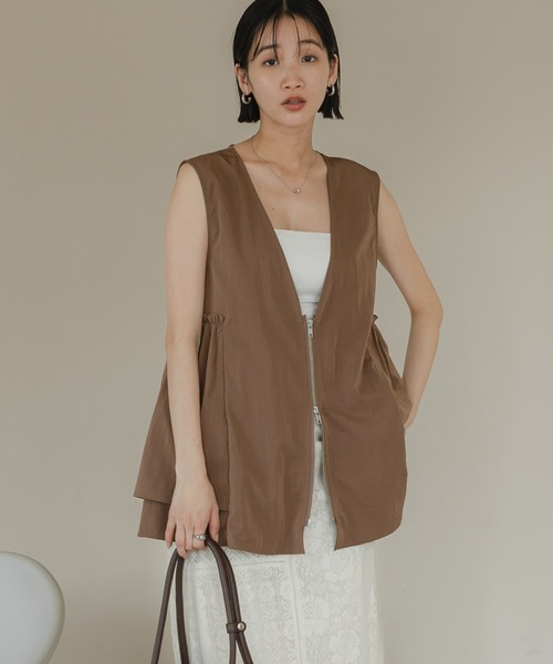 さきゅらページ LOWRYS FARM（ローリーズファーム）の「ナイロンギャザーベスト 495542