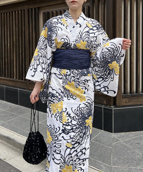 CAPRICIEUX LE'MAGE(カプリシューレマージュ)の「ゆかた3点SET〈ゆかた/兵児帯/下駄〉(浴衣・レディース・ブラック/ネイビー/ブラウン/オフホワイト・FREE)」の9枚目の写真