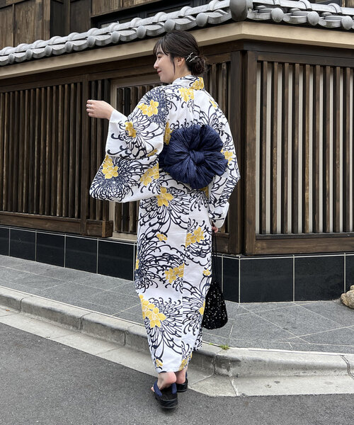 CAPRICIEUX LE'MAGE(カプリシューレマージュ)の「ゆかた3点SET〈ゆかた/兵児帯/下駄〉(浴衣・レディース・ブラック/ネイビー/ブラウン/オフホワイト・FREE)」の17枚目の写真