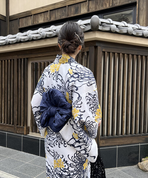 CAPRICIEUX LE'MAGE(カプリシューレマージュ)の「ゆかた3点SET〈ゆかた/兵児帯/下駄〉(浴衣・レディース・ブラック/ネイビー/ブラウン/オフホワイト・FREE)」の21枚目の写真