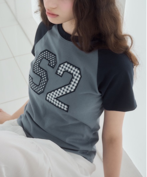 tシャツ ワッペンロゴラグランT/patch logo raglan t-shirt レディース Birthday room tシャツ ワッペンロゴラグランT/patch logo