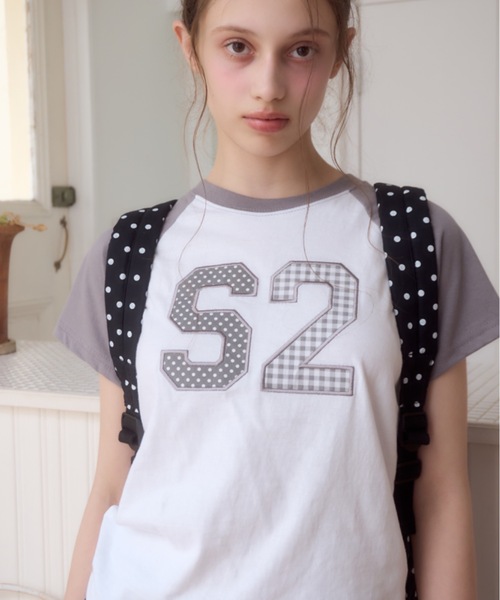 Birthday room(バースデイルーム)の「ワッペンロゴラグランT/patch logo raglan t-shirt(Tシャツ/カットソー・レディース・グレー/ホワイト/ブルー系その他・FREE)」の4枚目の写真