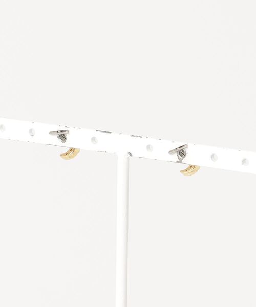 BAQLESS（バックレス）の「[BAQLESS/バックレス] ZIRCONIA HONESTY LUNA ゴールド ピアス（ピアス（両耳用）・レディース・ゴールド・ONE SIZE）」の10枚目の写真