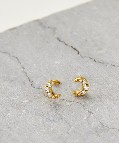 未使用品　BAQLESS ゴールド ピアス(両耳用) BAQLESS/バックレス] ZIRCONIA HONESTY LUNA ゴールド ピアス（ピアス