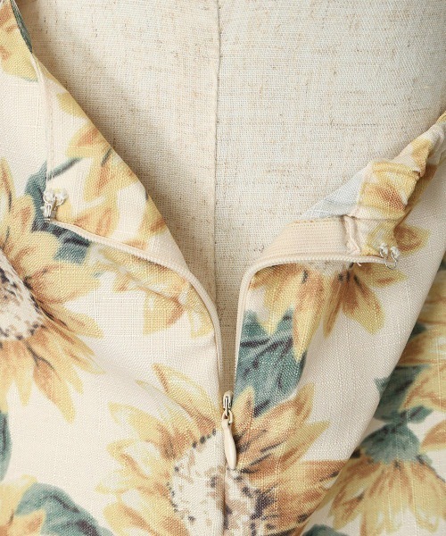 F i.n.t（フィント）の「【2wayセパレート浴衣・浴衣＋作り帯セット】ヒマワリ柄浴衣セット　夏服（浴衣・レディース・ホワイト×イエロー/イエロー× ブルー・FREE）」の7枚目の写真