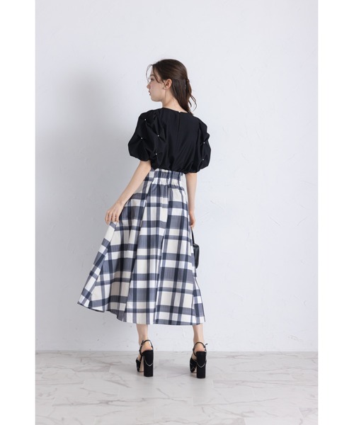 tocco closet(トッコ クローゼット)の「ウエストダーツチェック柄フレアスカート(スカート・レディース・ブラック/ピンク/バーガンディー・M)」の6枚目の写真