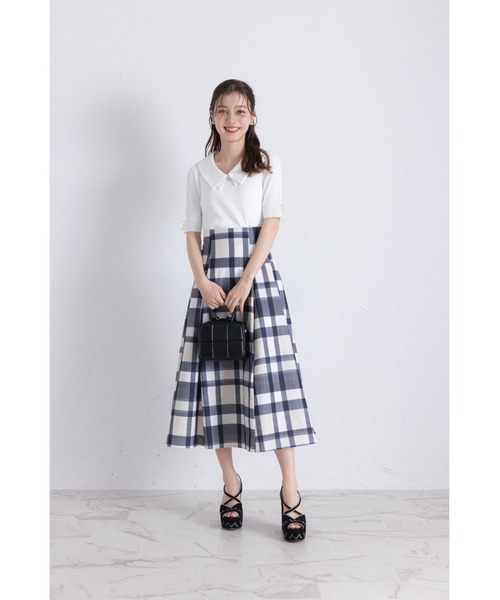 tocco closet(トッコ クローゼット)の「ウエストダーツチェック柄フレアスカート(スカート・レディース・ブラック/ピンク/バーガンディー・M)」の10枚目の写真