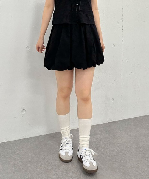 archives（アルシーヴ）の「【ＳＥＴＵＰ対応】コットン刺繍バルーンミニスカート（スカート・レディース・ブラック/オフホワイト・MEDIUM）」の5枚目の写真