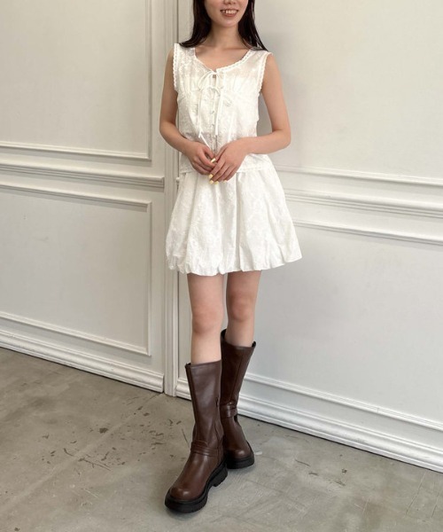 archives（アルシーヴ）の「【ＳＥＴＵＰ対応】コットン刺繍バルーンミニスカート（スカート・レディース・ブラック/オフホワイト・MEDIUM）」の13枚目の写真