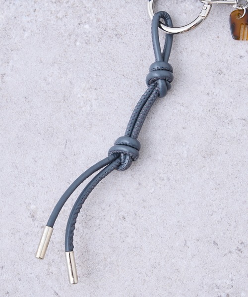 CIAOPANIC TYPY(チャオパニックティピー)の「ハートレザーキーチャーム(キーホルダー・レディース・ブラック/レッド/ネイビー・ONE SIZE)」の13枚目の写真