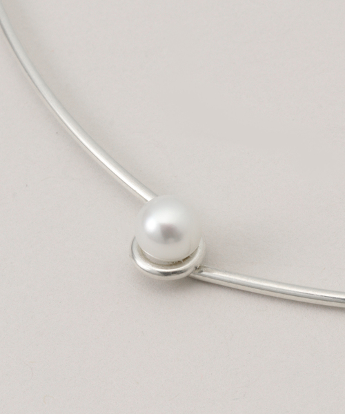 FRAMeWORK(フレームワーク)の「PREEK/プリーク baroque pearl line chokerネックレス 38(ネックレス・レディース・シルバー・FREE)」の4枚目の写真