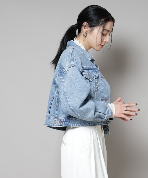 SOMETHING（サムシング）の「Something/BIG DETAIL DENIM JACKET（デニムジャケット・レディース・ライトブルー/ダークブルー・FREE）」の4枚目の写真