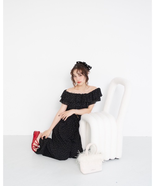 jumelle（ジュメロ）の「オフショルドットオールインワン