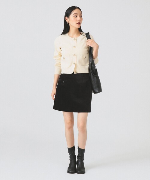 Ray BEAMS（レイビームス）の「メタル ボタン クルーネック カーディガン [手洗い可]（ニット/セーター・レディース・ブラック/ホワイト系その他6/レッド・ONE SIZE）」の4枚目の写真