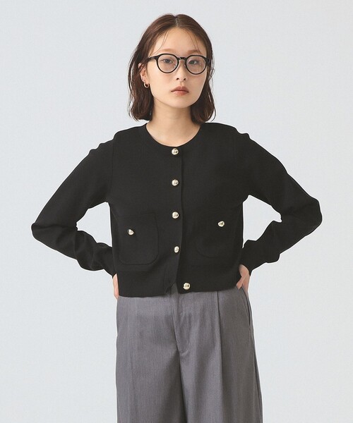 Ray BEAMS（レイビームス）の「メタル ボタン クルーネック カーディガン [手洗い可]（ニット/セーター・レディース・ブラック/ホワイト系その他6/レッド・ONE SIZE）」の11枚目の写真