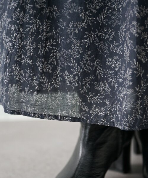 BEARDSLEY（ビアズリー）の「リーフプリントスカート（スカート・レディース・ブラック・FREE）」の6枚目の写真