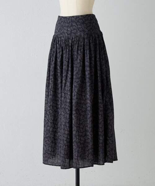 BEARDSLEY（ビアズリー）の「リーフプリントスカート（スカート・レディース・ブラック・FREE）」の8枚目の写真