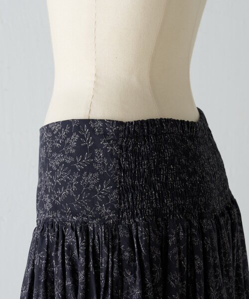 BEARDSLEY（ビアズリー）の「リーフプリントスカート（スカート・レディース・ブラック・FREE）」の12枚目の写真