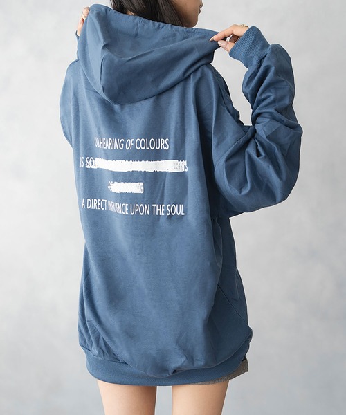 NinaetLina(ニナエリナ)の「薄手 ビックシルエット バックプリント プルパーカー(Tシャツ/カットソー・レディース・ネイビー/ブラック/グレー/ブラウン・FREE)」の2枚目の写真