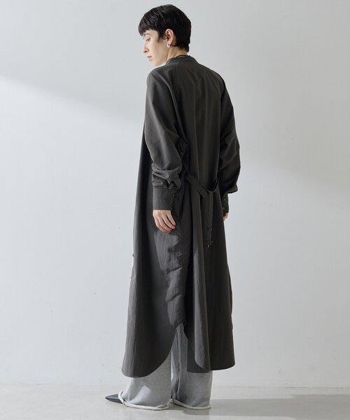 Whim Gazette（ウィムガゼット）の「ナイロンシャツドレス（ワンピース・レディース・グレー/ブラウン・FREE）」の16枚目の写真