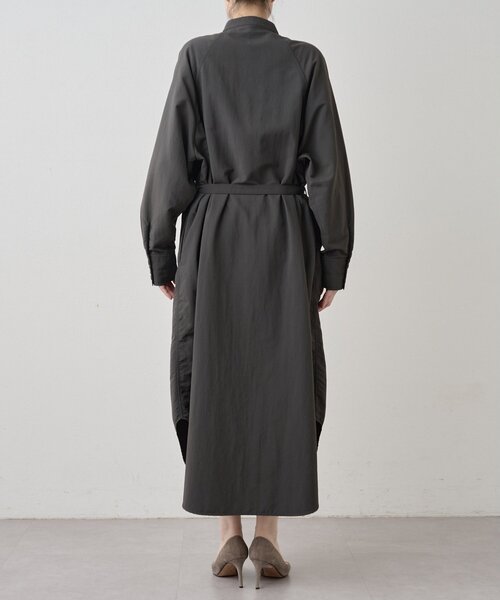 Whim Gazette（ウィムガゼット）の「ナイロンシャツドレス（ワンピース・レディース・グレー/ブラウン・FREE）」の22枚目の写真