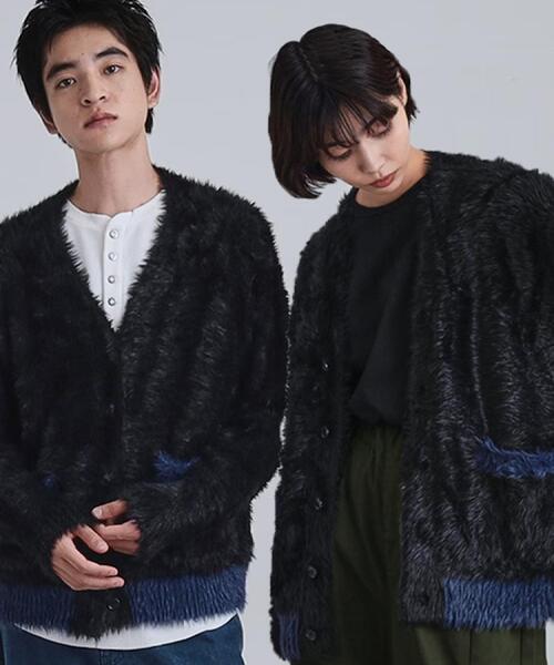 tk.TAKEO KIKUCHI（ティーケータケオキクチ）の「【WEB限定】バイカラーフェザーニットカーディガン（カーディガン/ボレロ・メンズ・ダークグリーン/ブラック/ライトグレー/ブルー・01/03/02）」の2枚目の写真