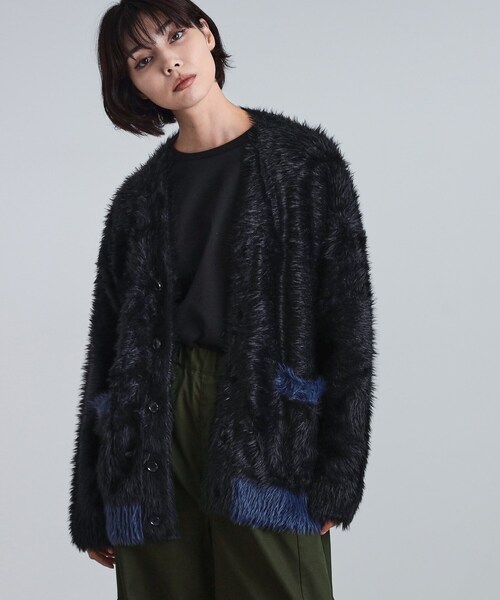 tk.TAKEO KIKUCHI（ティーケータケオキクチ）の「【WEB限定】バイカラーフェザーニットカーディガン（カーディガン/ボレロ・メンズ・ダークグリーン/ブラック/ライトグレー/ブルー・01/03/02）」の21枚目の写真