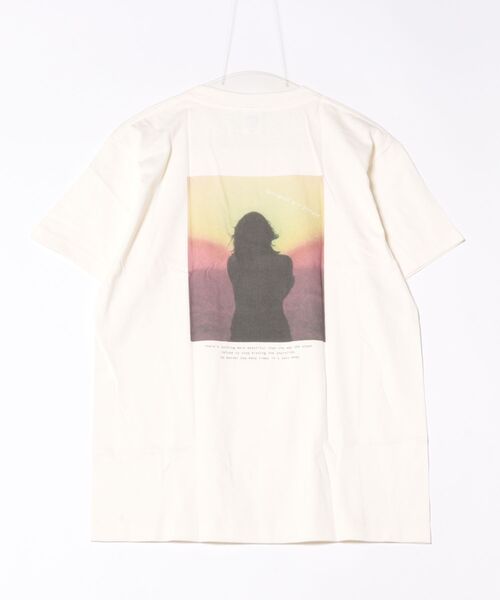 B.I.D.(ビーアイディー)の「《バックプリント コットンTシャツ》(Tシャツ/カットソー・レディース・D/B/その他7/C/その他1/その他8/その他5/その他2/その他6/その他・LARGE/MEDIUM)」の18枚目の写真