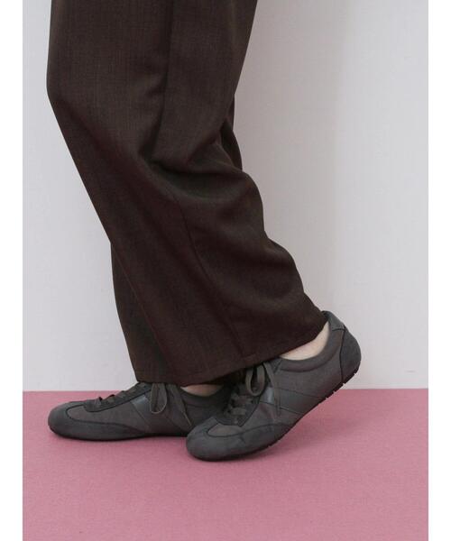 Samansa Mos2 blue（サマンサモスモスブルー）の「クラシックスニーカー（ドレスシューズ・レディース・グレー/ブラック/キナリ・L/M）」の5枚目の写真