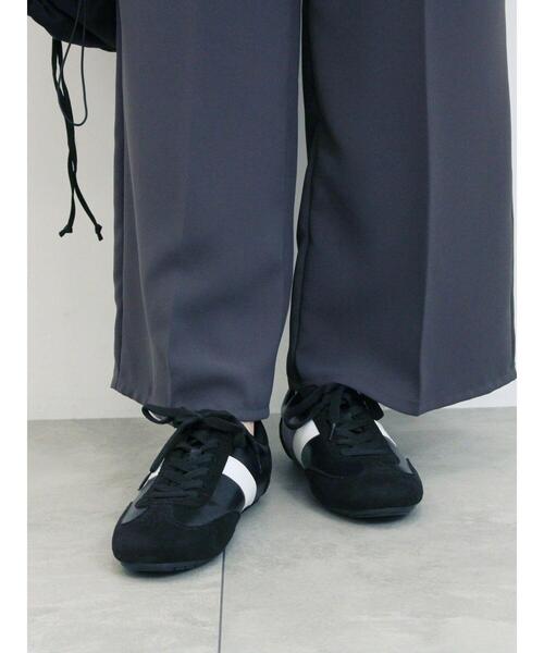 Samansa Mos2 blue（サマンサモスモスブルー）の「クラシックスニーカー（ドレスシューズ・レディース・グレー/ブラック/キナリ・L/M）」の22枚目の写真