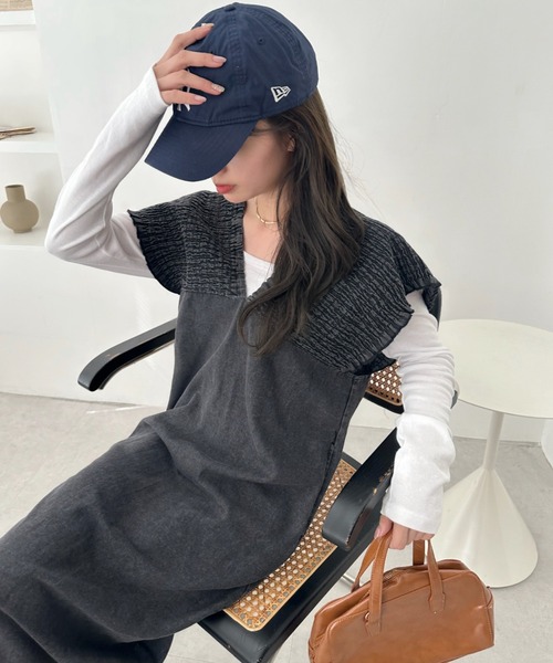 A.D.C.L.（エーディーシーエル）の「シャーリング切替 ミディ丈 デニムワンピース（ワンピース・レディース・ブラック/ブルー・M/L）」の11枚目の写真