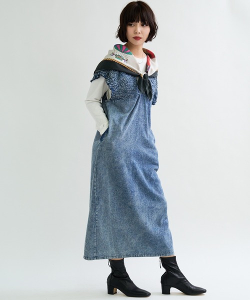 A.D.C.L.（エーディーシーエル）の「シャーリング切替 ミディ丈 デニムワンピース（ワンピース・レディース・ブラック/ブルー・M/L）」の18枚目の写真